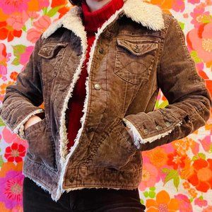 Vintage y2k cozy chocolate brown corduroy jacket with shearling faux fur trim